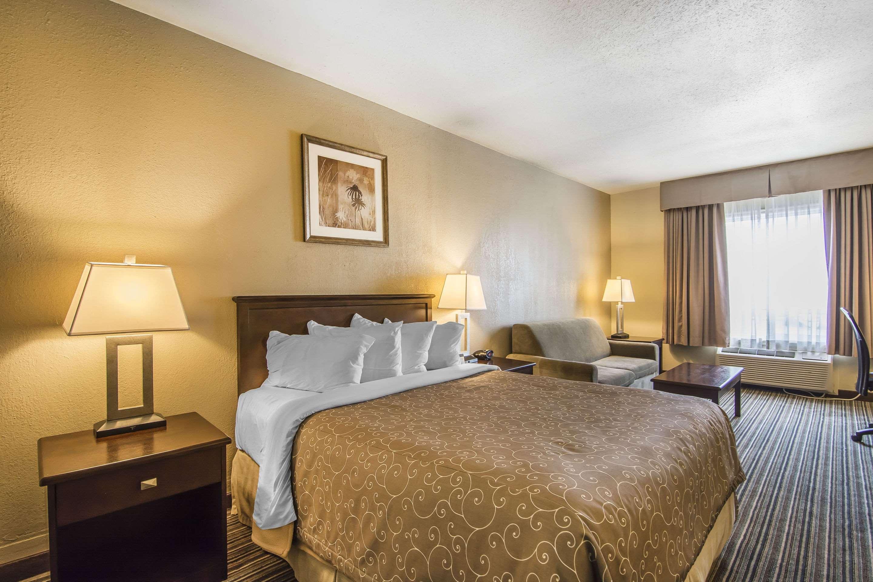 Quality Inn & Suites Yorkton Eksteriør billede