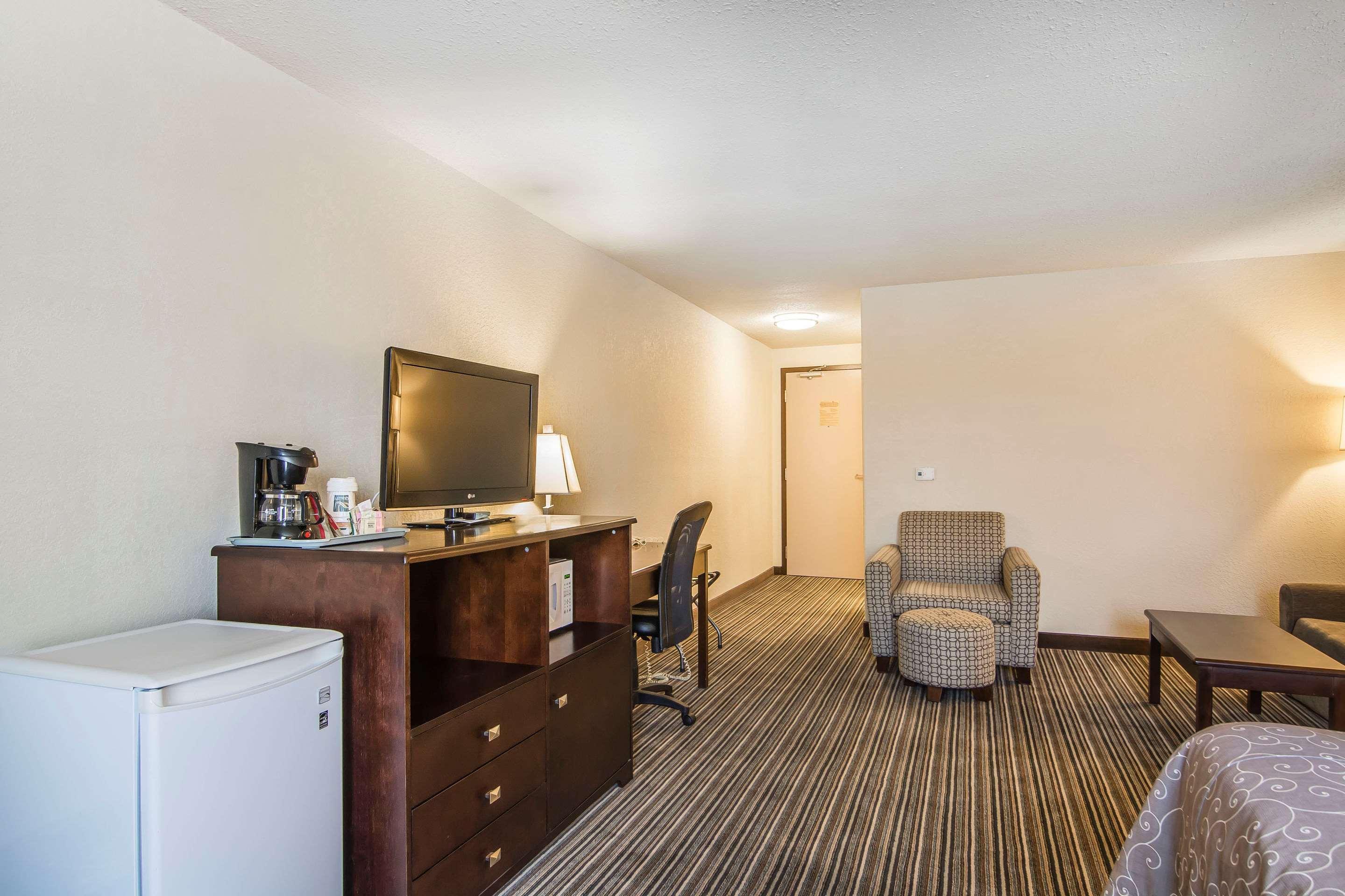Quality Inn & Suites Yorkton Eksteriør billede