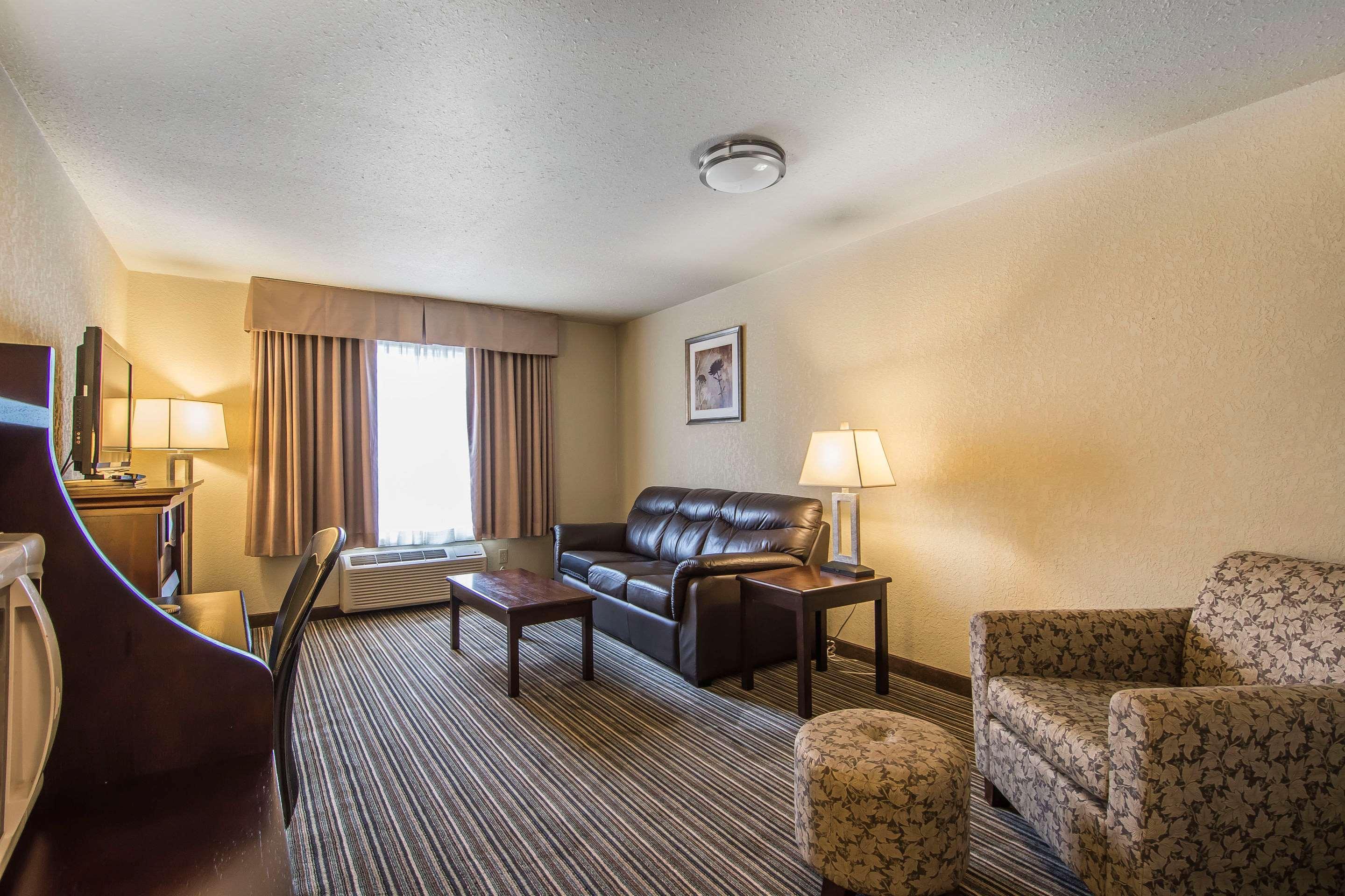 Quality Inn & Suites Yorkton Eksteriør billede