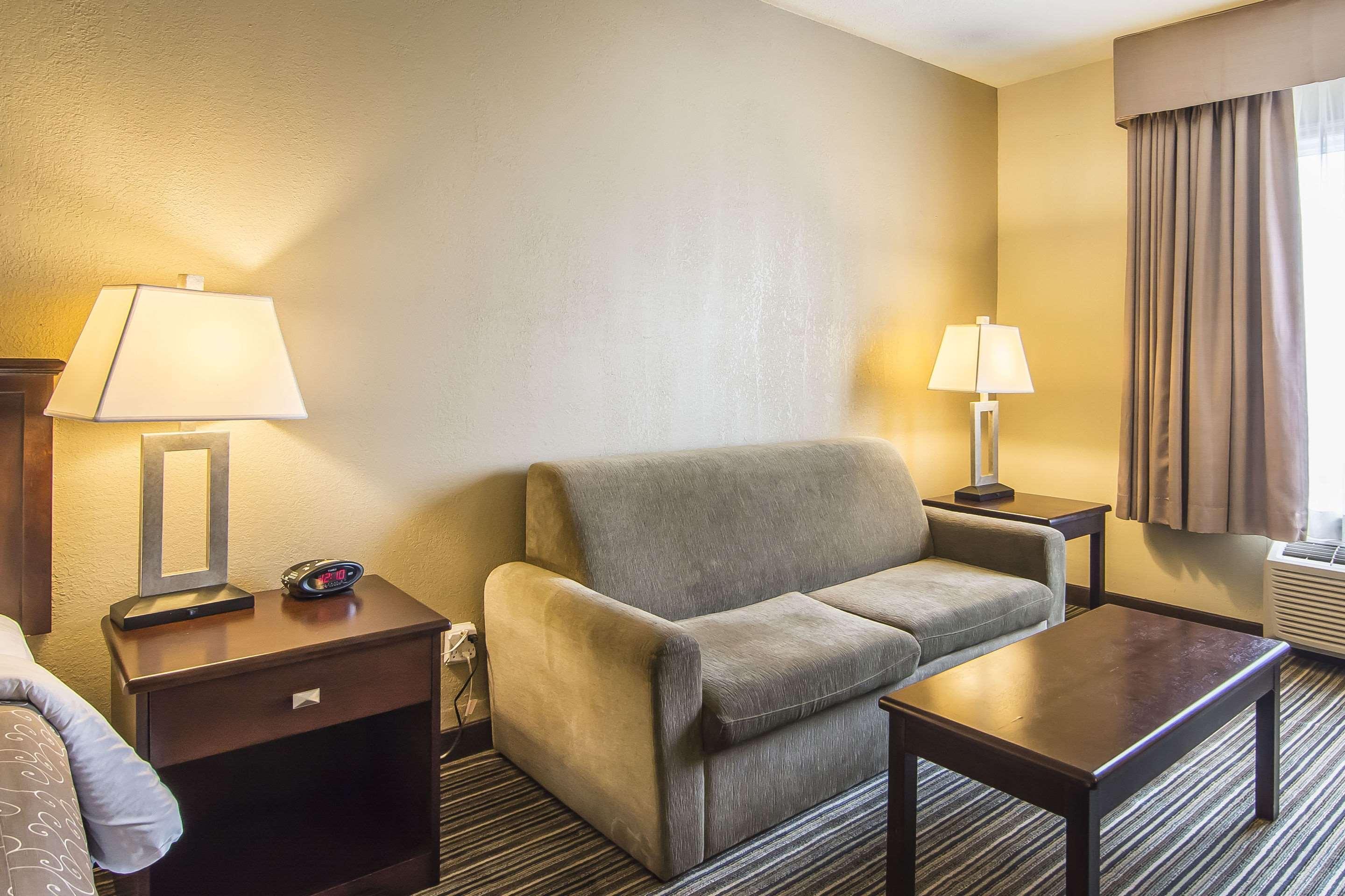 Quality Inn & Suites Yorkton Eksteriør billede