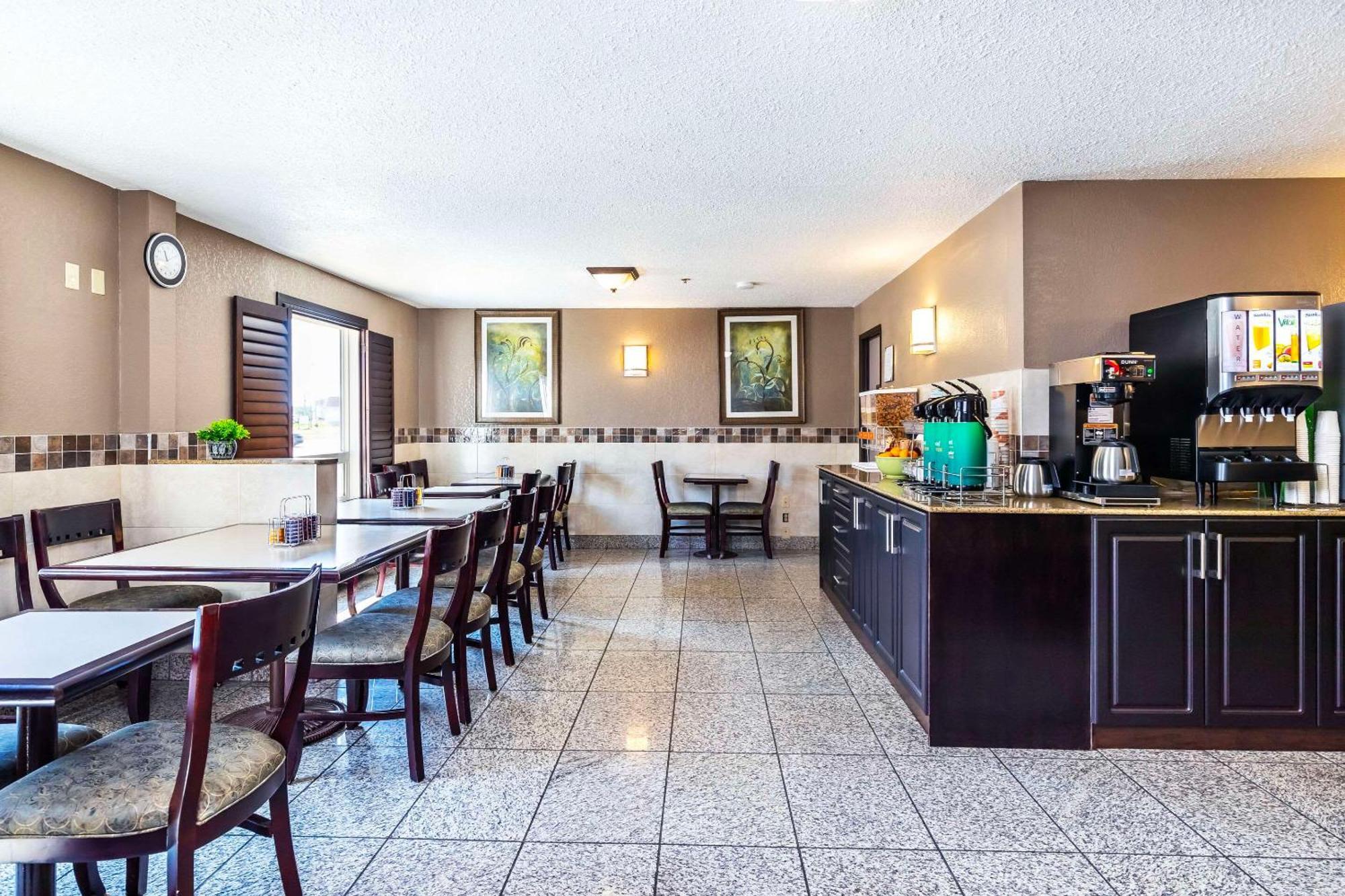 Quality Inn & Suites Yorkton Eksteriør billede